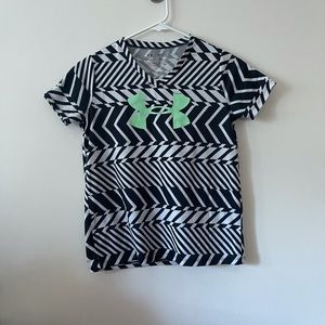 Girls under armour athletic shirt
